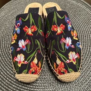 Tory Burch Embroidered Navy Floral Espadrille Slides, Size 7 1/2